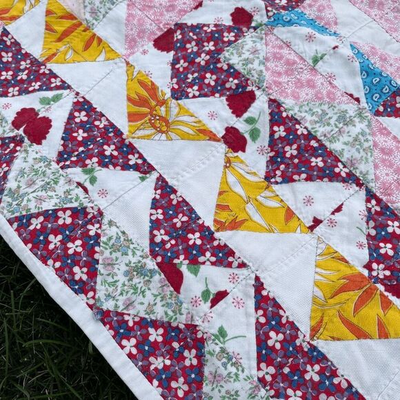 Vintage Hand Stitched Scrap Quilt 74x75 Feedsack Era Folk Art Patchwork Cottagec - Picture 5 of 13